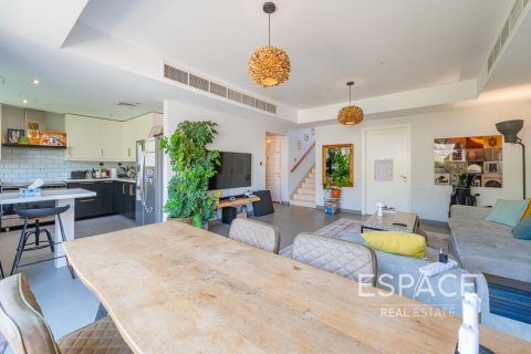 Villa in The Springs, Dubai, UAE 3 bedrooms, 228 sq.m. № 649851 - photo 6