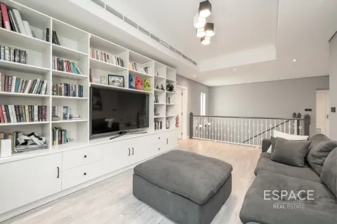 Βίλα σε Al Furjan, Dubai, ΗΑΕ 5 υπνοδωμάτια, 503 τ.μ. Αρ. 649502 - φωτογραφία 9