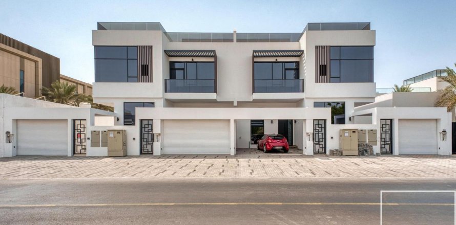 ویلا در Jumeirah، Dubai ، امارات متحده عربی 6 خوابه ، 1424 متر مربع.  شماره 681108