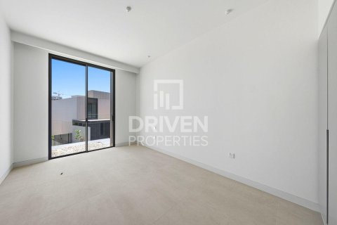 Adosado en alquiler en Nadd Al Sheba, Dubai, EAU 3 dormitorios, 167.78 m2 № 746643 - foto 8