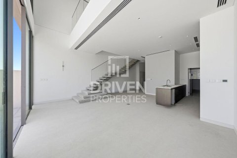 Adosado en alquiler en Nadd Al Sheba, Dubai, EAU 3 dormitorios, 167.78 m2 № 746643 - foto 3