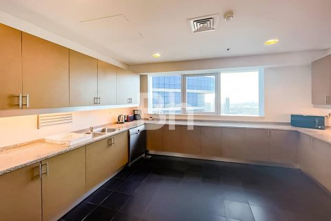 Apar-hotel de închiriat în Al Barsha, Dubai, EAU 4 dormitoare, 222 mp.  №643467 - poză 11