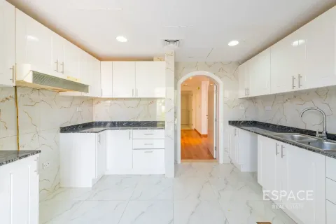 The Springs, Dubai, BAE’de kiralık villa 3 yatak odası, 209 m&sup2; No 738286 - fotoğraf 7