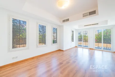 The Springs, Dubai, BAE’de kiralık villa 3 yatak odası, 209 m&sup2; No 738286 - fotoğraf 3