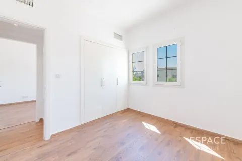 The Springs, Dubai, BAE’de kiralık villa 3 yatak odası, 209 m&sup2; No 738286 - fotoğraf 10