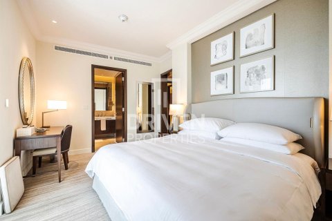 Apartemen di Downtown Dubai (Downtown Burj Dubai), Dubai, UEA 2 kamar tidur, 135 m2 nomor 684212 - foto 10
