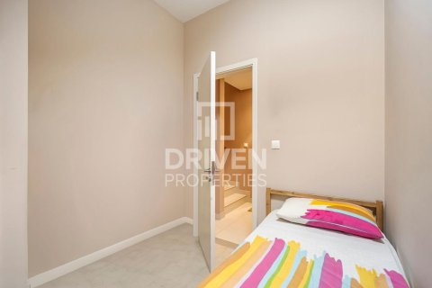 Városi lakóépület itt: Dubai South (Dubai World Central), Dubai, EAE, 4 hálószoba, 228 m², azonosító: 684403 - fénykép 11