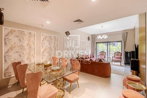 Városi lakóépület itt: Dubai South (Dubai World Central), Dubai, EAE, 4 hálószoba, 228 m², azonosító: 684403 - fénykép 4