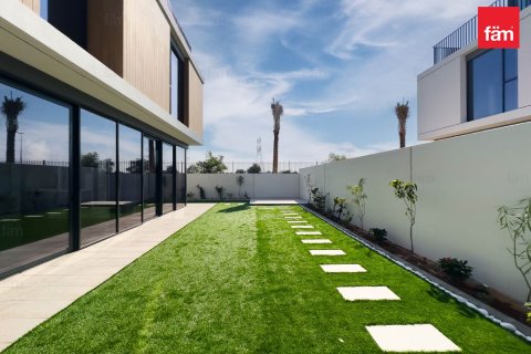 Vila u Dubai, UAE 4 spavaćih soba, 302.3 m2 Br. 668696 - fotografija 1