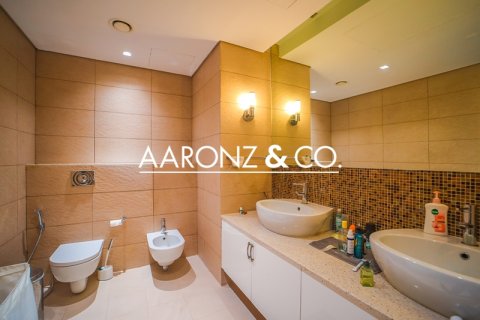 Appartement te huur in Palm Jumeirah, Dubai, VAE 2 slaapkamers, 165.2 vr.m., nr 670783 - foto 11