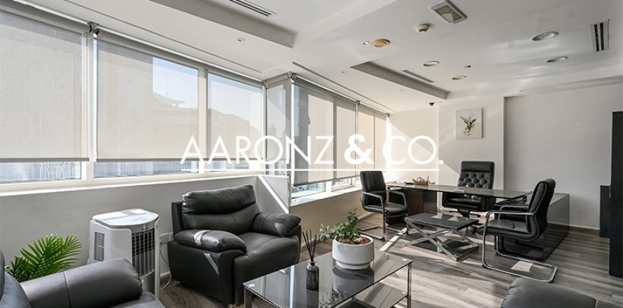 Ufficio a Business Bay, Dubai, EAU 95 mq. № 670770