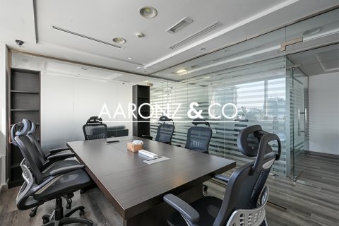 Business Bay, Dubai, BAE’de kiralık office 94.6 m&sup2; No 670770 - fotoğraf 3