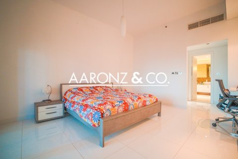 Appartement te huur in Palm Jumeirah, Dubai, VAE 2 slaapkamers, 165.2 vr.m., nr 670782 - foto 5