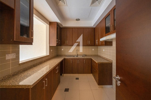 Villa para arrendamento em Dubai, EAU 3 quartos, 285 m2 № 688133 - foto 10