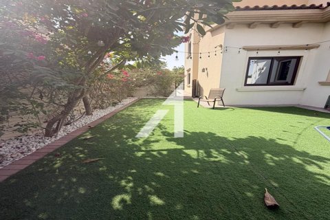 Villa para arrendamento em Dubai, EAU 3 quartos, 285 m2 № 688133 - foto 20