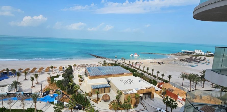 آپارتمان در Ras Al Khaimah ، امارات متحده عربی 2 خوابه ، 165 متر مربع.  شماره 735070