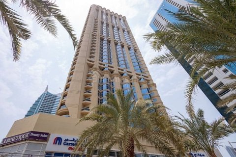 Apartment in Jumeirah Lake Towers, Dubai, UAE 3 bedrooms, 114 sq.m. № 718595 - photo 17