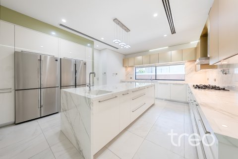 Villa à louer à Jumeirah Park, Dubai, EAU 6 chambres, 641.03 m2 № 761381 - photo 7