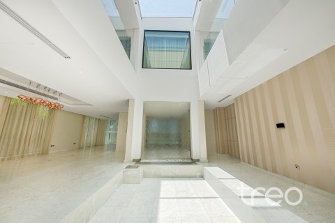 Villa à louer à Jumeirah Park, Dubai, EAU 6 chambres, 641.03 m2 № 761381 - photo 3
