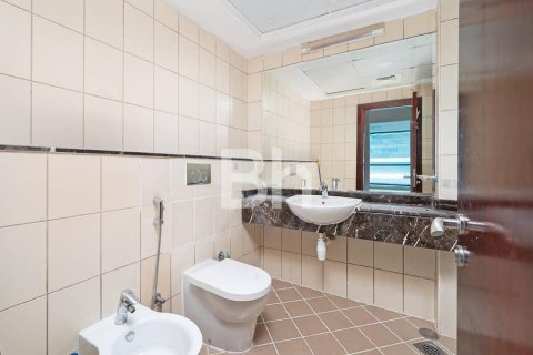 Üürile anda korter asukohaga Jumeirah Lake Towers, Dubai, AÜE: 2 magamistoaga, 184 m² Nr 643346 - pilt 9