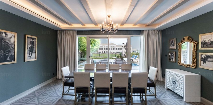 Villa i Dubai, UAE 4 soveværelser, 792.5 kvm № 647960