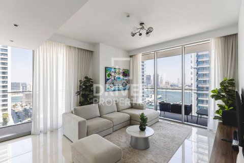 Apartment in Dubai Harbour, Dubai, UAE 2 bedrooms, 121.15 sq.m. № 765589 - photo 1