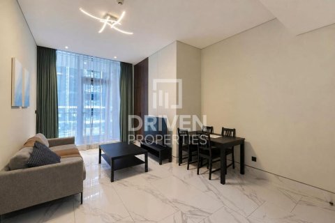 דירה להשכרה ב Business Bay, Dubai, איחוד האמירויות  1 חדר שינה, 76.09 מ"ר, מספר 765583 - תמונה 1