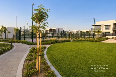 Řadový dům v Jebel Ali, Dubai, SAE 4 ložnice, 286 m² Č.: 738226 - fotografie 9