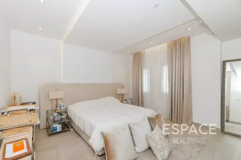 Vilă de închiriat în Meadows, Dubai, EAU 6 dormitoare, 505 mp.  №738210 - poză 8