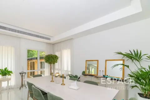 Vilă de închiriat în Meadows, Dubai, EAU 6 dormitoare, 505 mp.  №738210 - poză 2