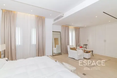 Vilă de închiriat în Meadows, Dubai, EAU 6 dormitoare, 505 mp.  №738210 - poză 9