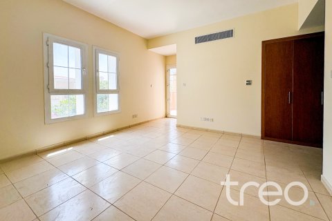 Βίλα σε Arabian Ranches, Dubai, ΗΑΕ 3 υπνοδωμάτια, 255.02 τ.μ. Αρ. 739342 - φωτογραφία 16