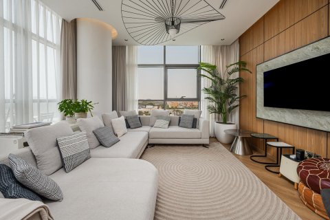 Apartment in DAMAC Hills (Akoya by DAMAC), Dubai, UAE 2 bedrooms, 152.93 sq.m. № 749877 - photo 1