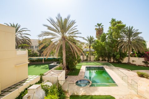 וילה להשכרה ב Meadows, Dubai, איחוד האמירויות  6 חדרי שינה, 987.74 מ"ר, מספר 749872 - תמונה 28