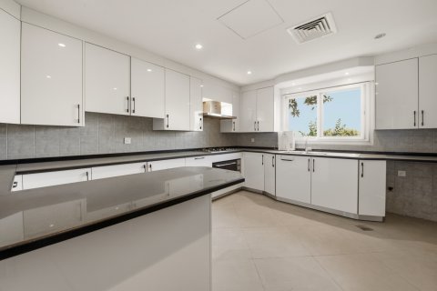 וילה להשכרה ב Meadows, Dubai, איחוד האמירויות  6 חדרי שינה, 987.74 מ"ר, מספר 749872 - תמונה 15
