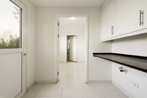 וילה להשכרה ב Meadows, Dubai, איחוד האמירויות  6 חדרי שינה, 987.74 מ"ר, מספר 749872 - תמונה 14