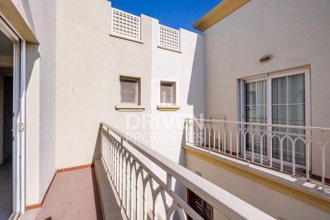 Villa in The Springs, Dubai, UAE 2 bedrooms, 167 sq.m. № 682944 - photo 16