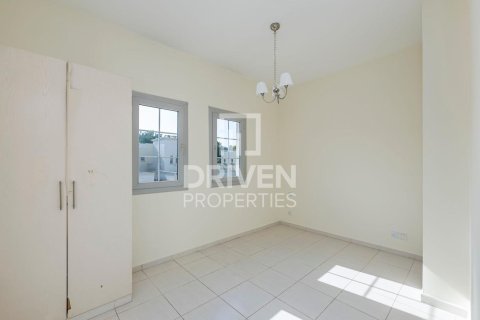 Villa in The Springs, Dubai, UAE 2 bedrooms, 167 sq.m. № 682944 - photo 6