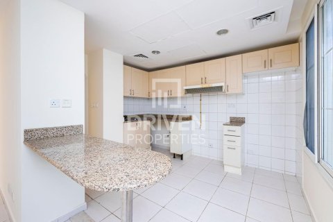 Villa in The Springs, Dubai, UAE 2 bedrooms, 167 sq.m. № 682944 - photo 11