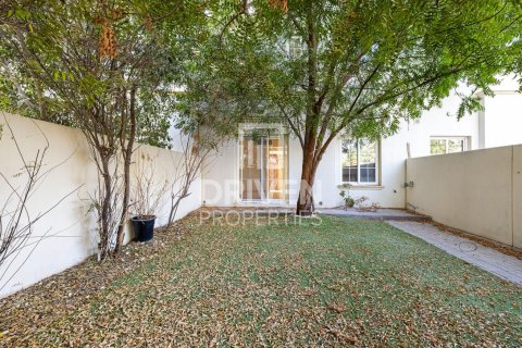 Villa in The Springs, Dubai, UAE 2 bedrooms, 167 sq.m. № 682944 - photo 1