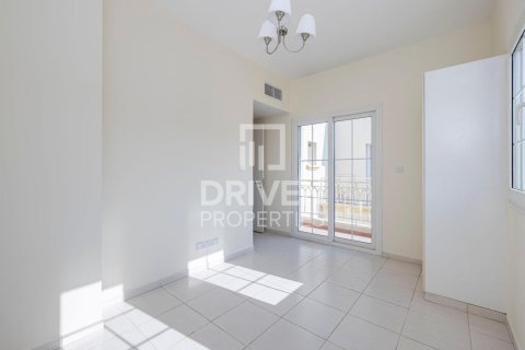 Villa in The Springs, Dubai, UAE 2 bedrooms, 167 sq.m. № 682944 - photo 7