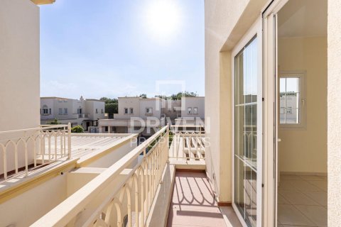 Villa in The Springs, Dubai, UAE 2 bedrooms, 167 sq.m. № 682944 - photo 15