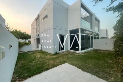 Üürile anda ridamaja asukohaga Dubai, AÜE: 4 magamistoaga, 388.88 m² Nr 637734 - pilt 1