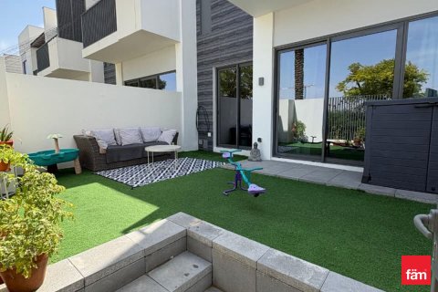 Rumah bandar di Dubai, UAE 3 bilik tidur, 128.6 meter persegi № 702544 - foto 9