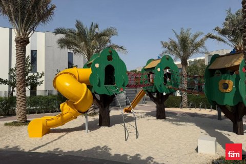Rumah bandar di Dubai, UAE 3 bilik tidur, 128.6 meter persegi № 702544 - foto 18