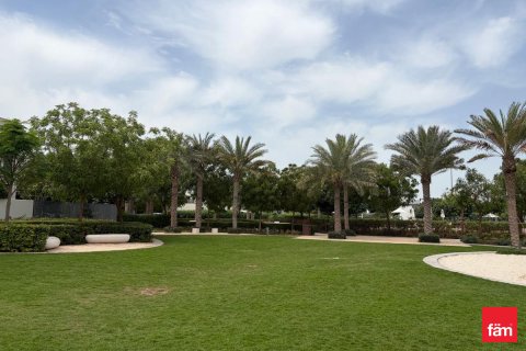 Rumah bandar di Dubai, UAE 3 bilik tidur, 128.6 meter persegi № 702544 - foto 15