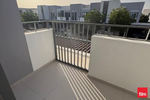 Rumah bandar di Dubai, UAE 3 bilik tidur, 128.6 meter persegi № 702544 - foto 3