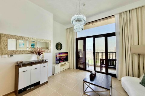 Apartmen di Town Square, Dubai, UAE 2 bilik tidur, 87.33 meter persegi № 750632 - foto 12