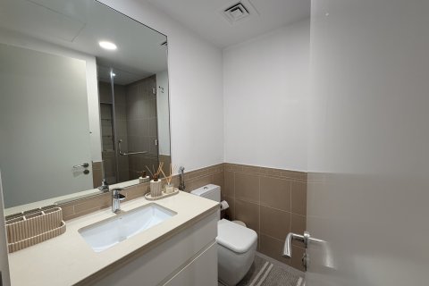 Apartmen di Town Square, Dubai, UAE 2 bilik tidur, 87.33 meter persegi № 750632 - foto 24