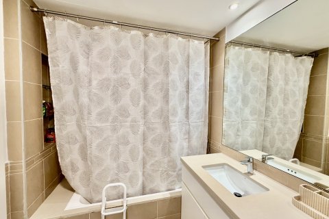 Apartmen di Town Square, Dubai, UAE 2 bilik tidur, 87.33 meter persegi № 750632 - foto 23